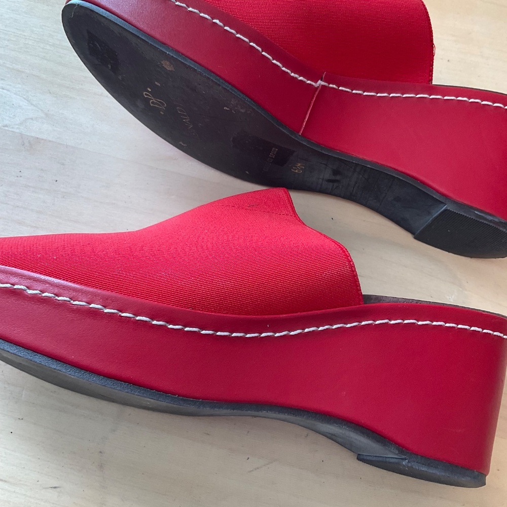 Donald Pliner Red Mules Size 6.5 - Picture 4 of 5